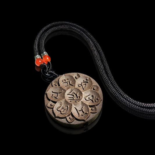 Six-Syllable Mantra Scented Pendant (Xiangpai)