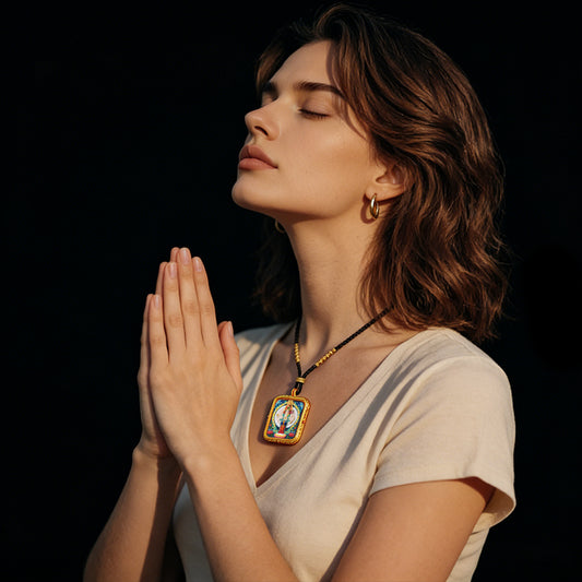 Foreseelucky Thousand-Armed Avalokiteshvara Thangka Pendant Style 1